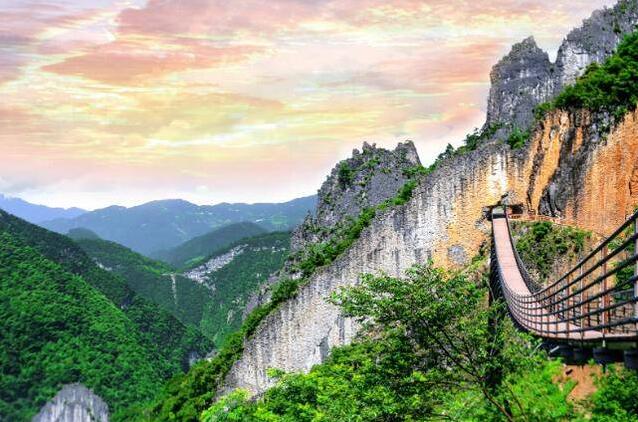 9平方公里！重庆一大裂谷景区，山势奇峻多姿，森林覆盖率达92.7% 